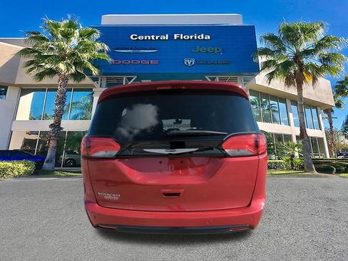 New 2026 Chrysler Voyager LX image 6