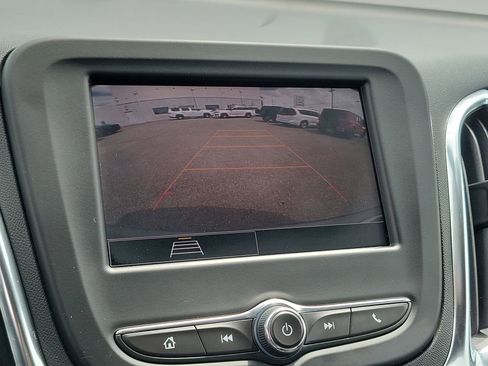 Used 2024 Chevrolet Equinox LT image 11