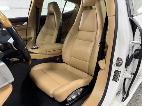 Used 2016 Porsche Panamera Edition image 23