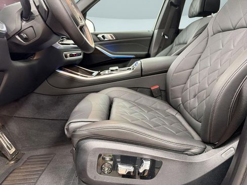 Used 2024 BMW X5 xDrive50e w/ M Sport Package image 5