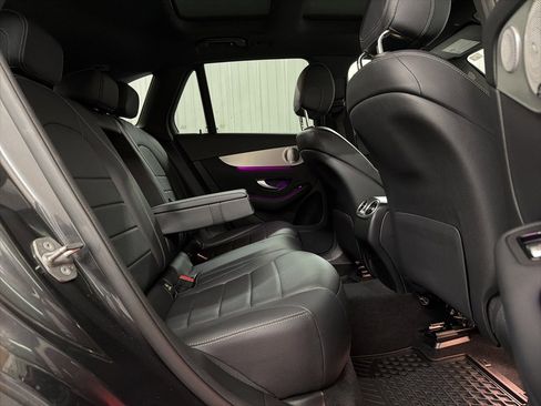 Used 2020 Mercedes-Benz GLC 300 image 29