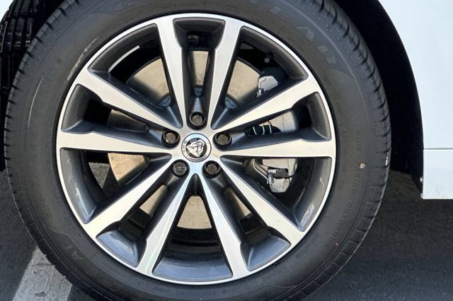 New 2026 Jaguar F-PACE R-Dynamic S AWD/4WD image 25