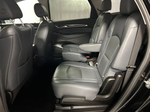 Used 2021 Buick Enclave Essence FWD image 23