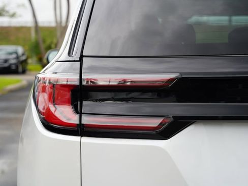 Used 2024 GMC Acadia Denali FWD image 14