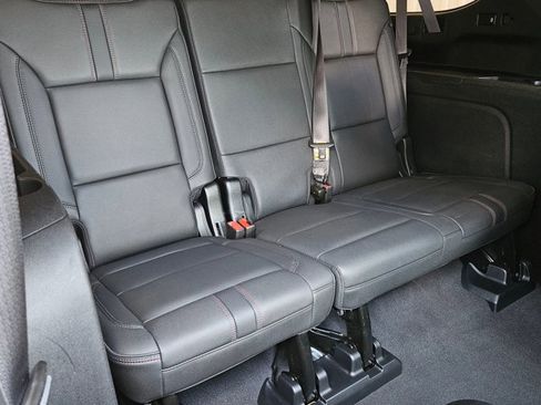 Used 2023 Chevrolet Suburban RST w/ Sport Performance Package AWD/4WD image 22