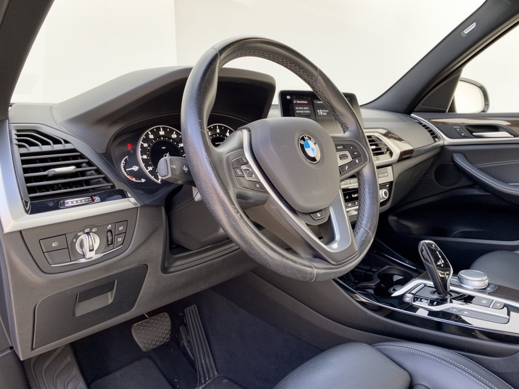 Used 2018 BMW X3 xDrive30i w/ Convenience Package AWD/4WD image 4