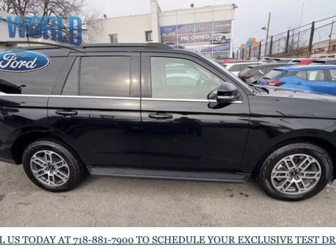 Certified 2025 Ford Expedition Active image 4