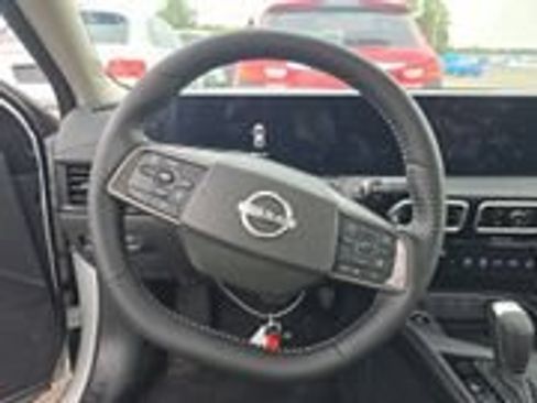 Used 2026 Nissan Sentra SV w/ SV Convenience Package FWD image 16