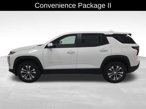 New 2026 Chevrolet Equinox LT w/ Convenience Package II image 2