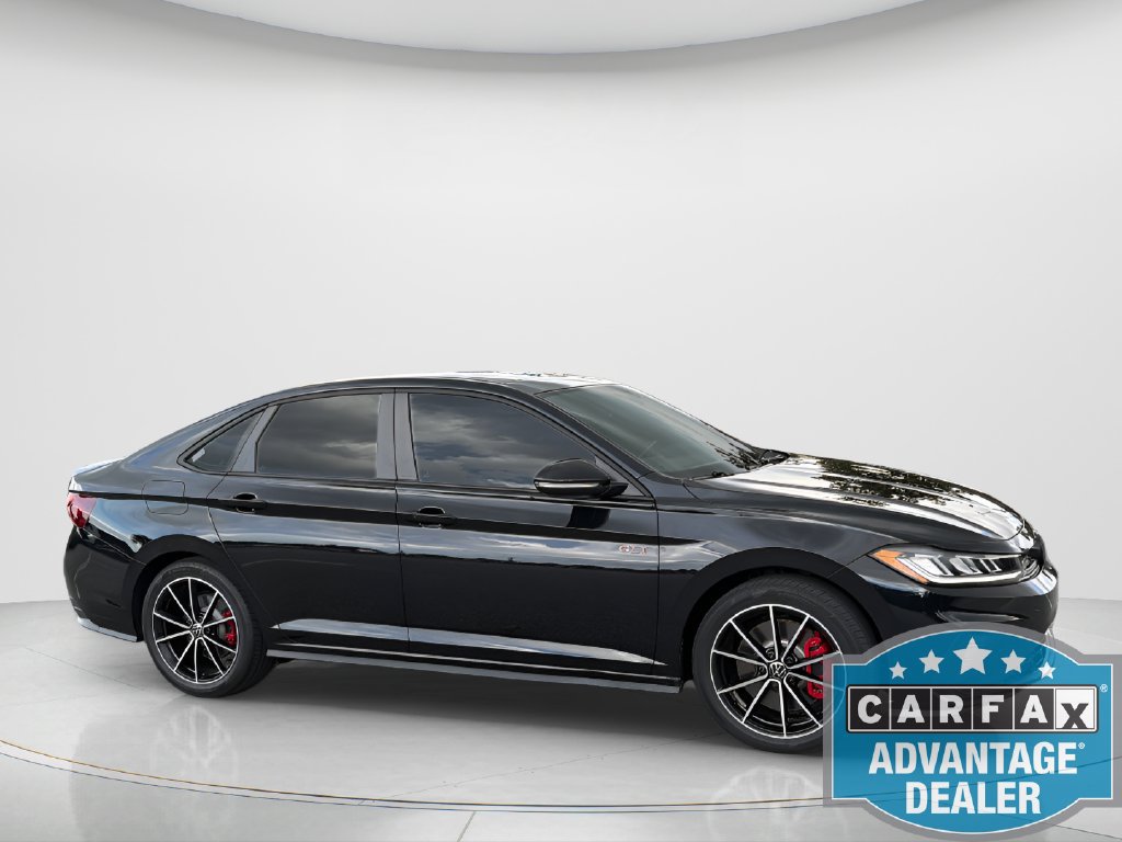 Used 2025 Volkswagen Jetta GLI Autobahn FWD image 4