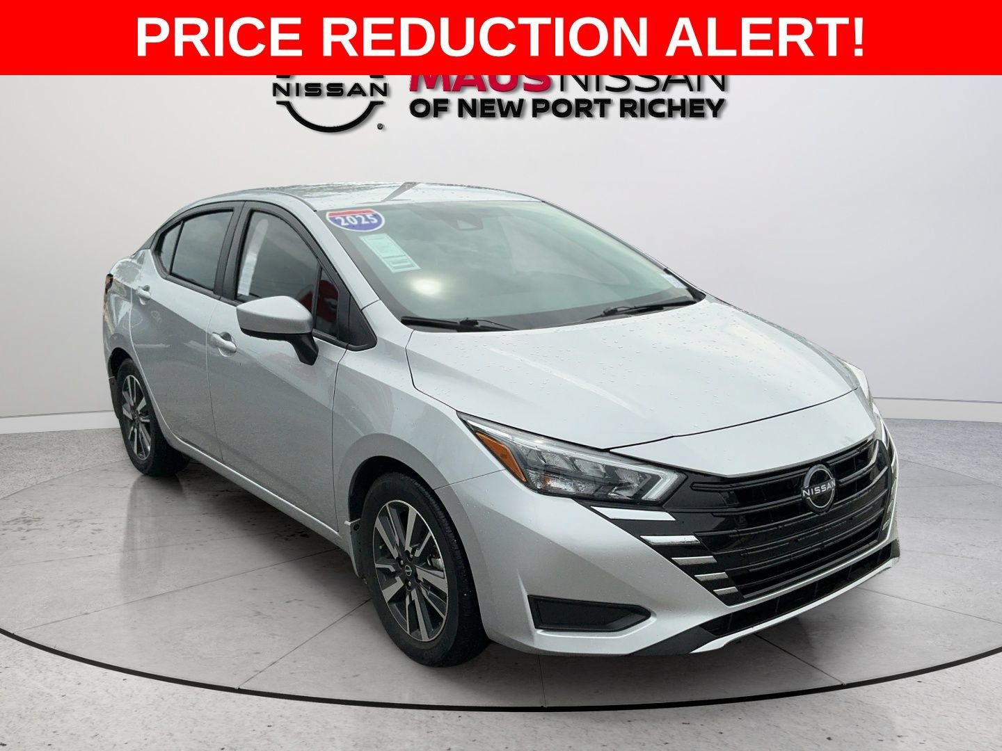 Certified 2025 Nissan Versa SV w/ Trunk Package FWD image 1