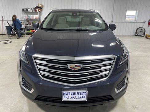 Used 2019 Cadillac XT5 Luxury image 2