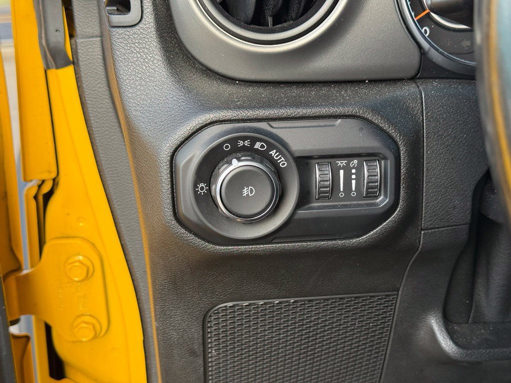 Used 2021 Jeep Wrangler Unlimited Sport AWD/4WD image 19