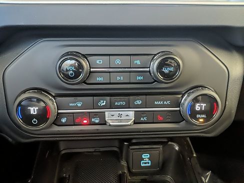 Used 2025 Ford Bronco Outer Banks image 20