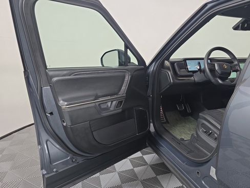 Used 2024 Rivian R1S Adventure AWD/4WD image 16
