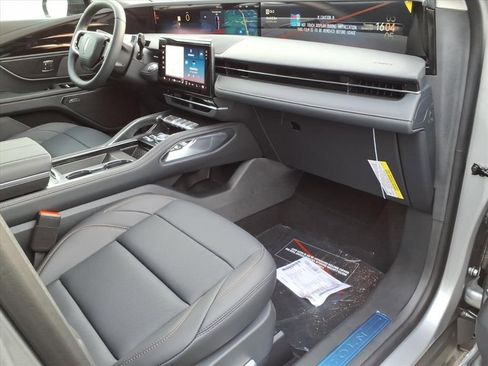 New 2026 Lincoln Nautilus Premier w/ Equipment Group 102A image 9