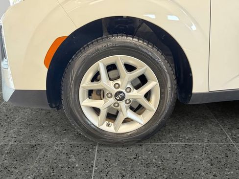 Used 2020 Kia Soul S FWD image 24