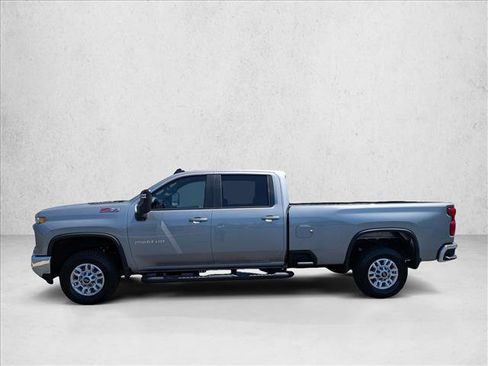 Used 2026 Chevrolet Silverado 2500 LT w/ Z71 Off-Road Package AWD/4WD image 9