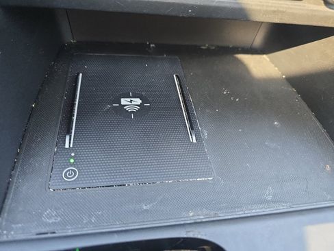 Used 2025 Honda Pilot Elite image 28