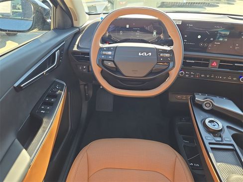 New 2025 Kia EV6 Wind image 15