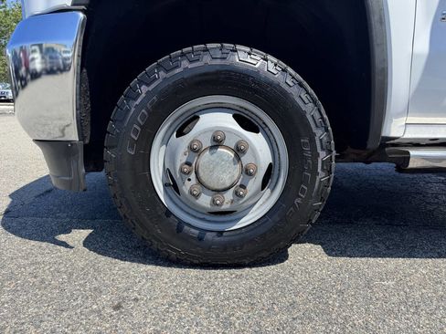 Used 2015 GMC Sierra 3500 4x4 Regular Cab w/ Sierra Convenience Package image 5