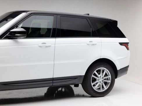 Used 2018 Land Rover Range Rover Sport SE image 39
