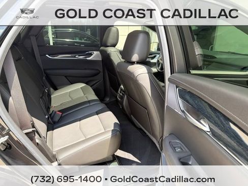 Certified 2024 Cadillac XT5 Premium Luxury w/ Technology Package AWD/4WD image 8