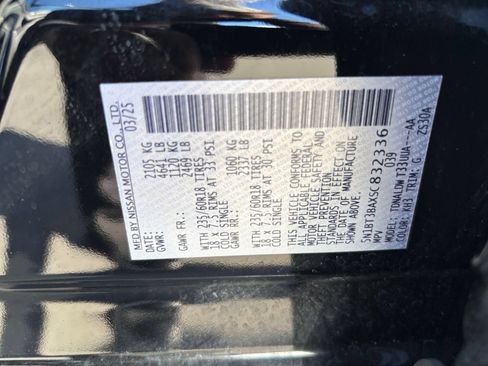 Used 2025 Nissan Rogue SV FWD image 31