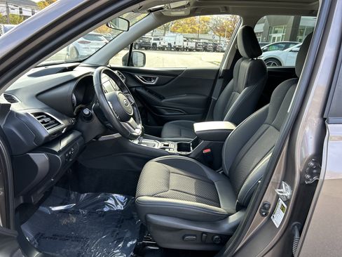 Used 2022 Subaru Forester Premium image 14