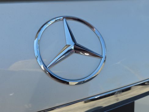 Used 2024 Mercedes-Benz GLE 350 4MATIC image 38