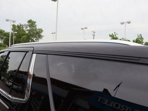 Used 2023 Chevrolet Tahoe High Country AWD/4WD image 37