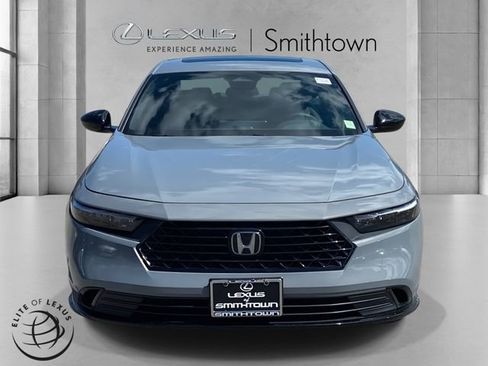 Used 2023 Honda Accord Sport image 2