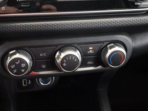 New 2025 Nissan Kicks Play S image 14