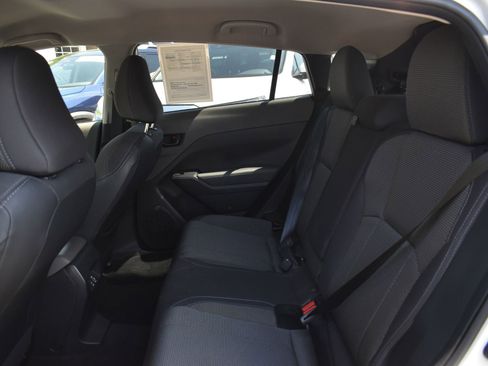 Used 2024 Subaru Crosstrek 2.0i Premium w/ Crosstrek Mirror Package AWD/4WD image 14