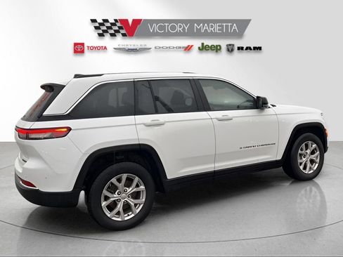 Used 2023 Jeep Grand Cherokee Limited image 4