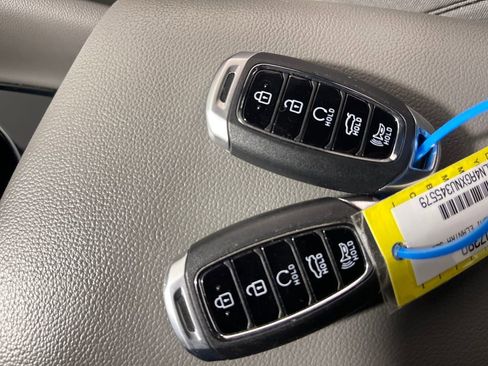 Certified 2022 Hyundai Elantra SEL w/ Convenience + Premium Package image 26