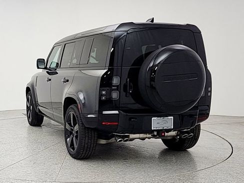 New 2026 Land Rover Defender 110 X-Dynamic SE AWD/4WD image 6