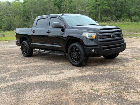 Used 2015 Toyota Tundra SR5 w/ SR5 Upgrade Package image 7