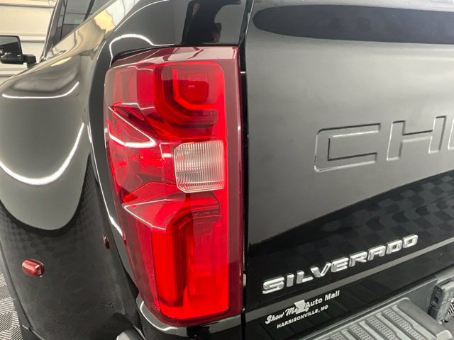 Used 2024 Chevrolet Silverado 3500 LTZ w/ LTZ Plus Package AWD/4WD image 34