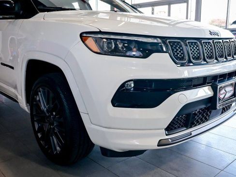 Used 2023 Jeep Compass High Altitude AWD/4WD image 11