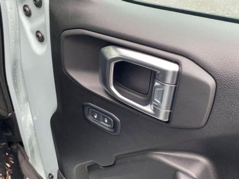 Used 2023 Jeep Wrangler Sport S w/ Cold Weather Group image 21