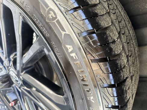 Used 2025 Toyota Camry SE image 7