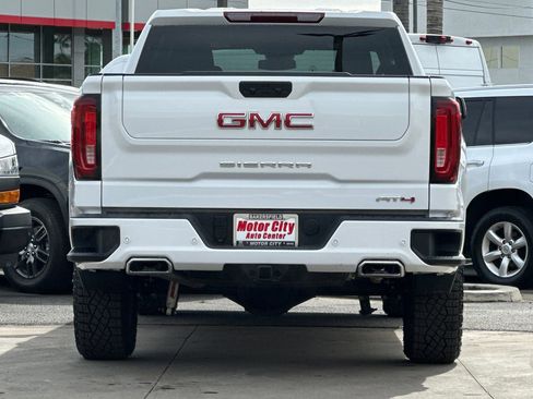 Certified 2025 GMC Sierra 1500 AT4 image 5