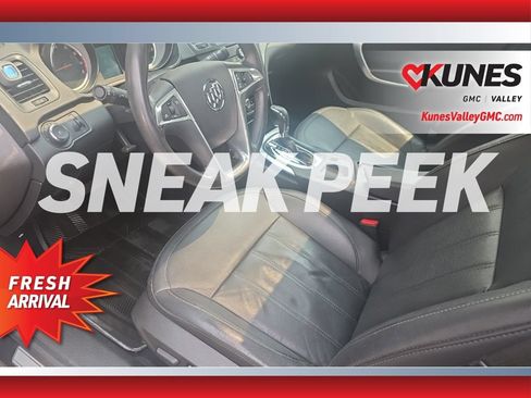 Used 2011 Buick Regal CXL w/ RL2 Preferred Equipment Group FWD image 3