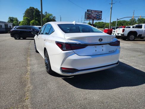Used 2024 Lexus ES 300h Ultra Luxury w/ Accessory Package (Z2) FWD image 6