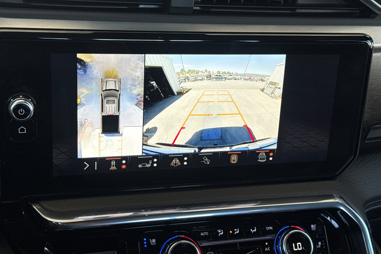 Used 2025 GMC Sierra 1500 Denali AWD/4WD image 25