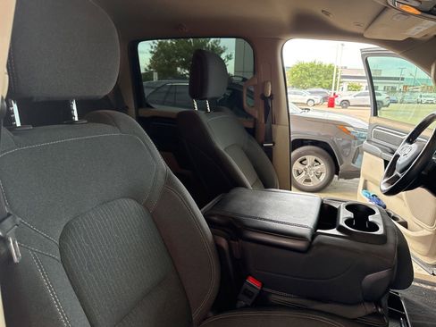 Used 2019 RAM 1500 Big Horn RWD image 21