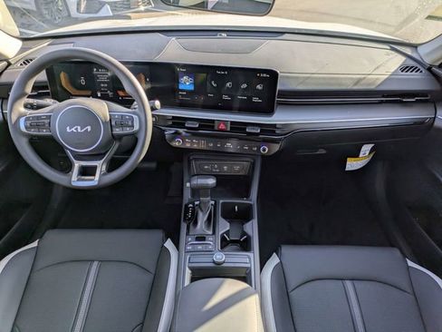 New 2025 Kia K5 LXS image 14