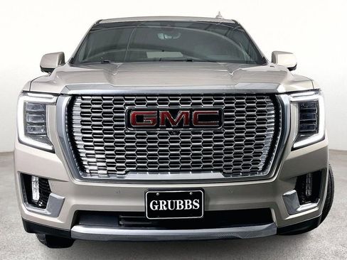 Used 2022 GMC Yukon Denali w/ Denali Premium Package RWD image 4