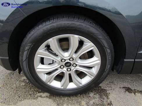 Certified 2023 Ford Edge Titanium w/ Equipment Group 301A AWD/4WD image 17